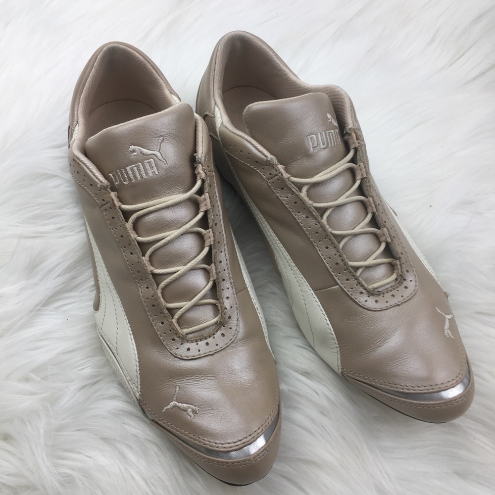 Puma pointed toe lace up sz 6